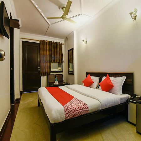 Hotel Amrit Villa 델리 외부 사진
