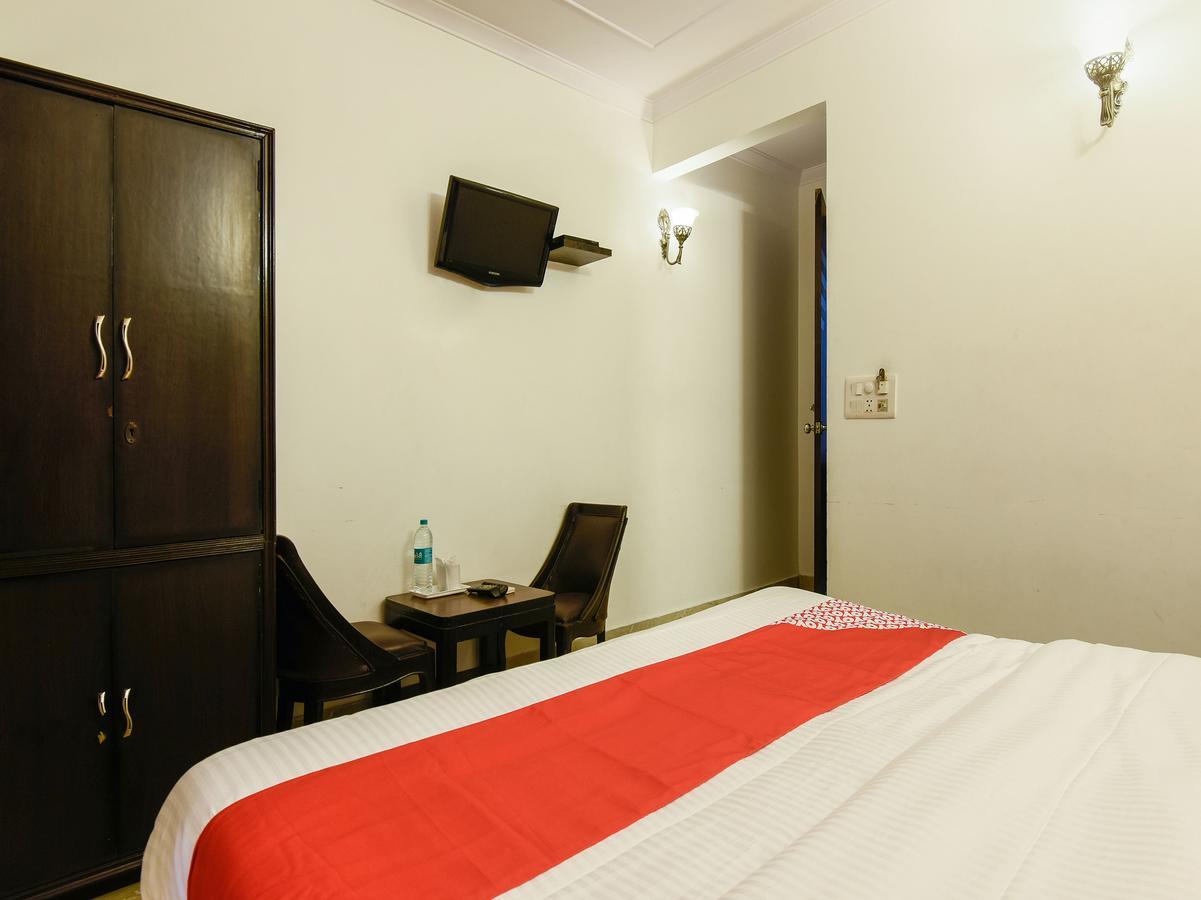 Hotel Amrit Villa 델리 외부 사진