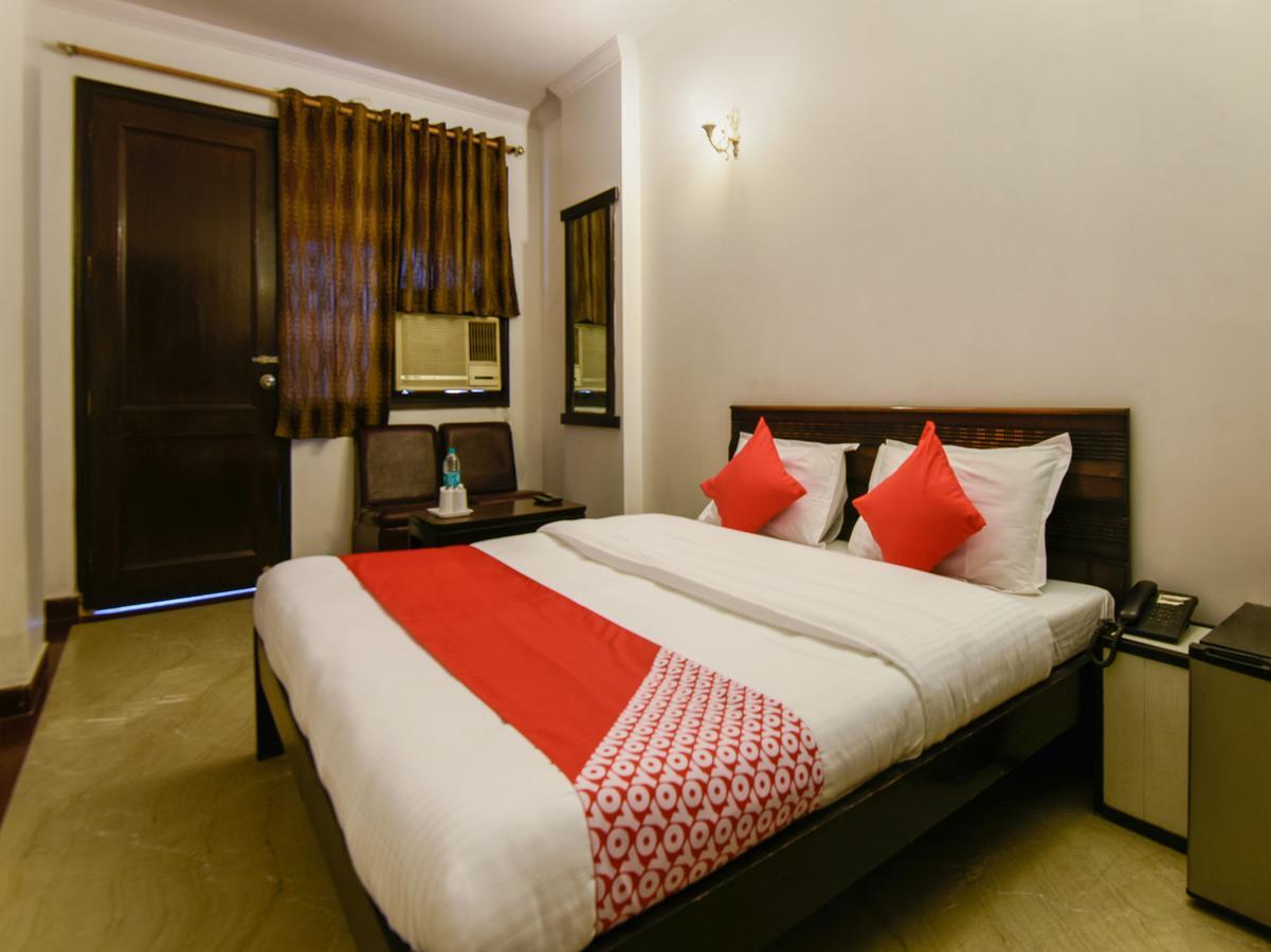 Hotel Amrit Villa 델리 외부 사진