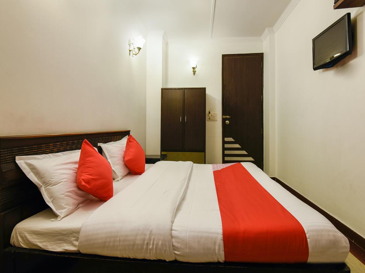 Hotel Amrit Villa 델리 외부 사진